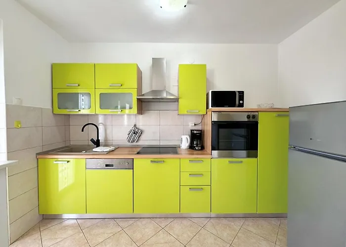 With Parking Space Silo, Krk - 18667 * Šilo